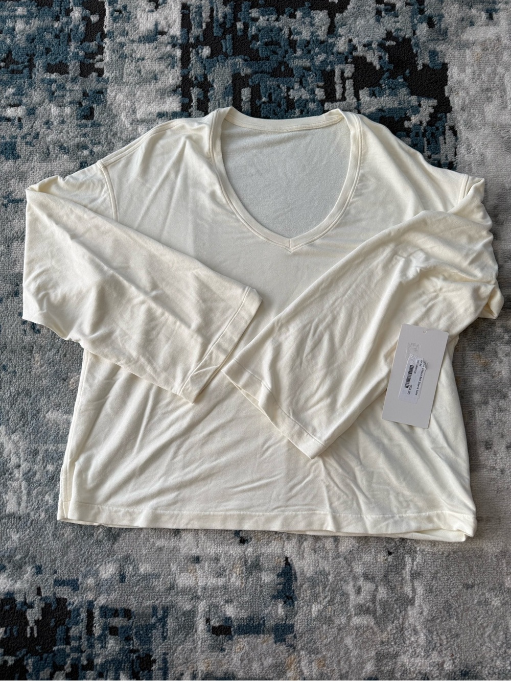 NWT lululemon Be Calm Bell Sleeve